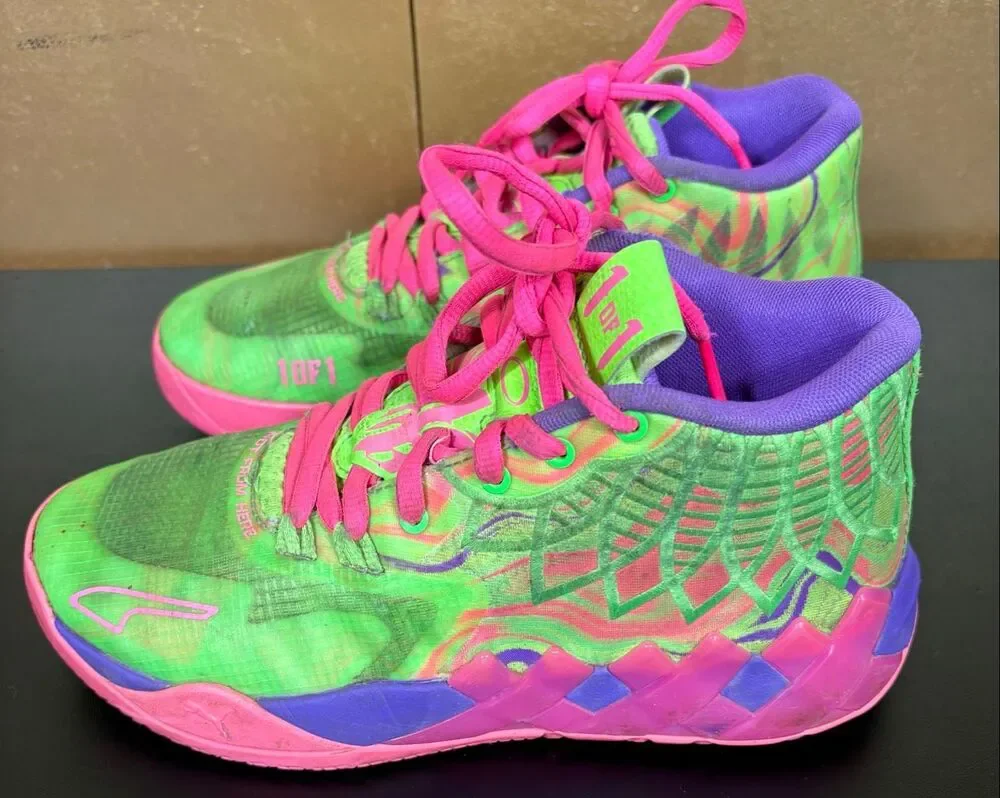 Puma LaMelo Ball MB.01 Inverse Toxic boys Basketball sneakers size 6